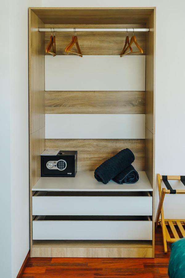 La S - De Standing Apartment